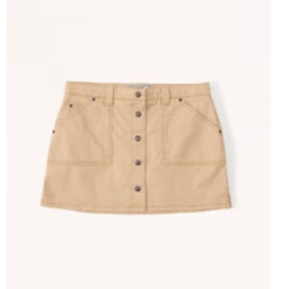 CLOSET TEMPORARILY CLOSING IN JANUARY‼️ A&F 2000s Utility Micro Mini Skirt